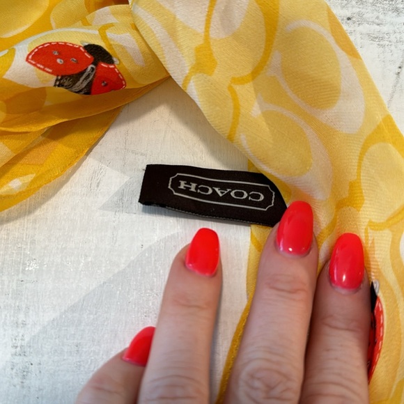 Rare Coach 100% Silk Scarf YELLOWđSignature C's with red and black Bumble bee's - Picture 3 of 7